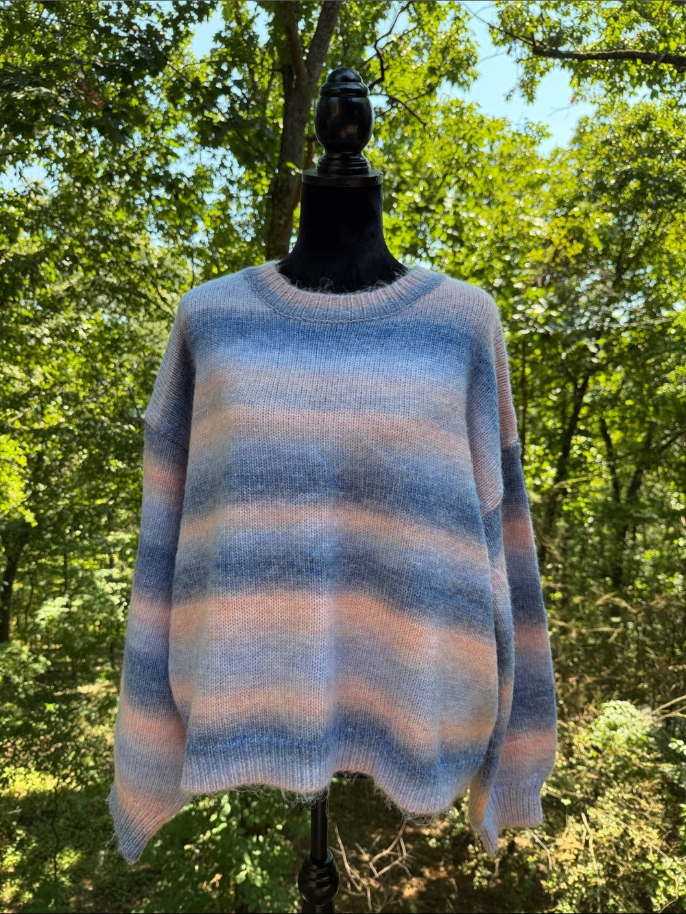 NWOT GILLI BLUES/PEACHY PINK STRIPED SWEATER